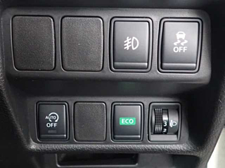 NISSAN X-TRAIL 2015