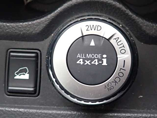 NISSAN X-TRAIL 2015