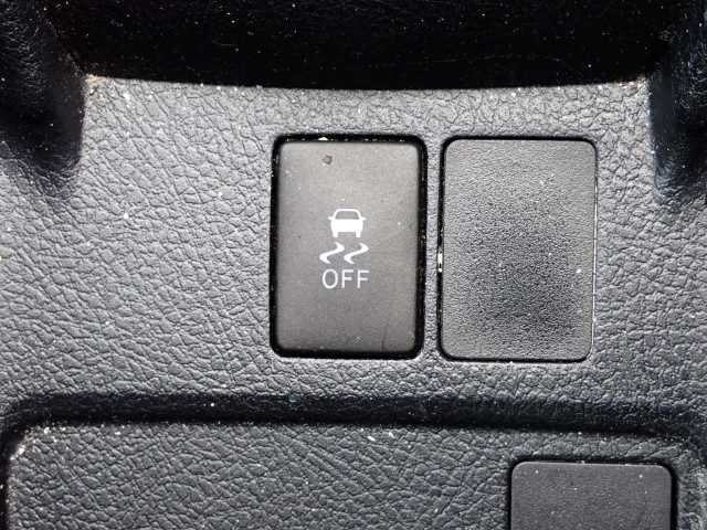 TOYOTA COROLLA AXIO 2016