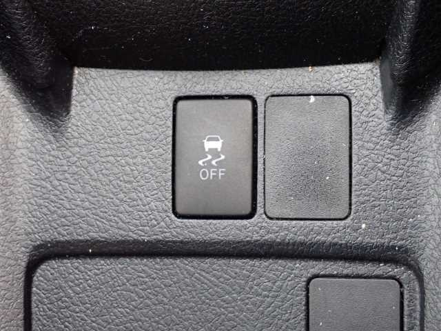 TOYOTA COROLLA AXIO 2016