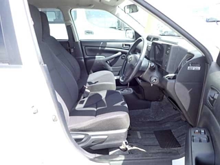 TOYOTA SUCCEED 2016