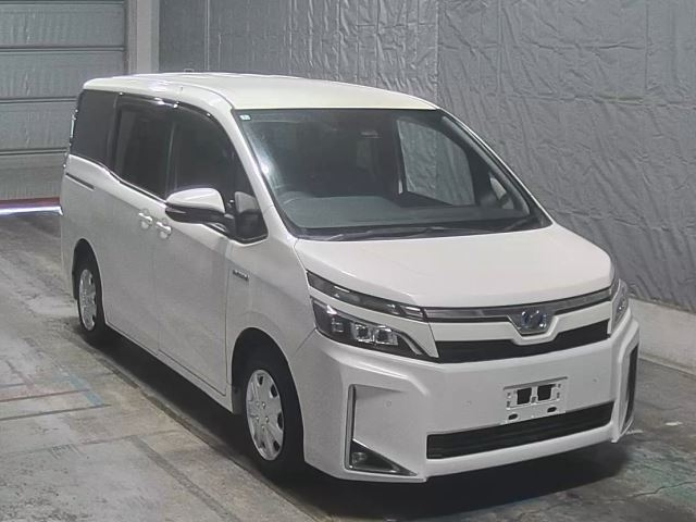 TOYOTA VOXY 2020