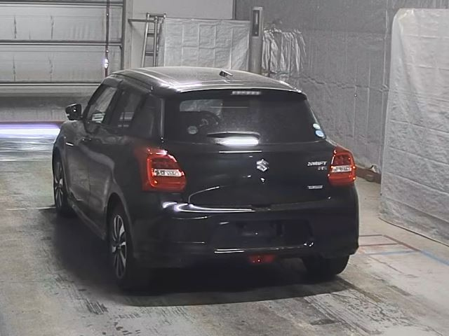 SUZUKI SWIFT 2018