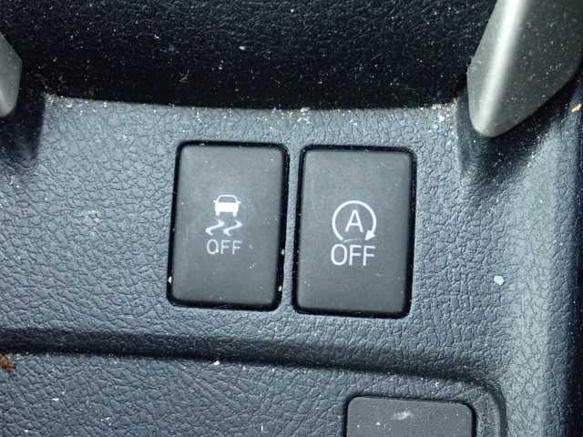 TOYOTA COROLLA FIELDER 2016