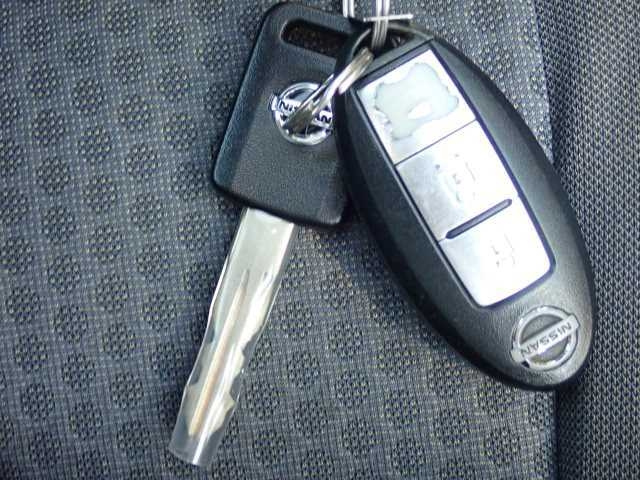 NISSAN WINGROAD 2010