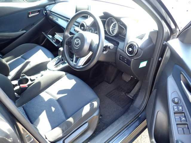 MAZDA DEMIO 2016