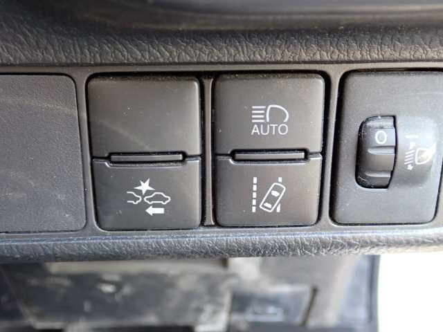 TOYOTA COROLLA FIELDER 2019