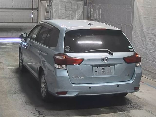 TOYOTA COROLLA FIELDER 2015