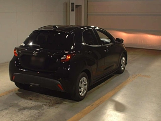 Заказать TOYOTA YARIS
