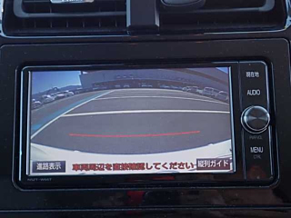 TOYOTA PRIUS 2017