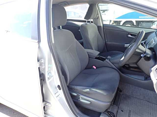 TOYOTA PRIUS 2010