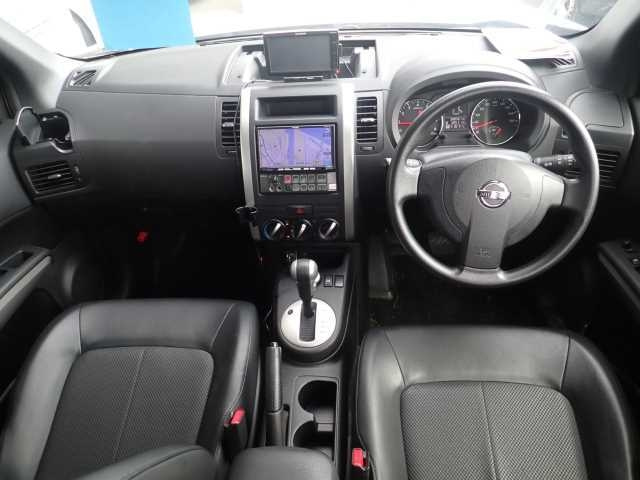 NISSAN X-TRAIL 2012