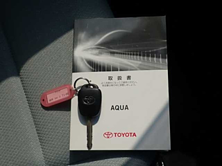 TOYOTA AQUA 2015