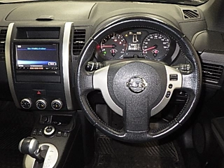 NISSAN X-TRAIL 2013