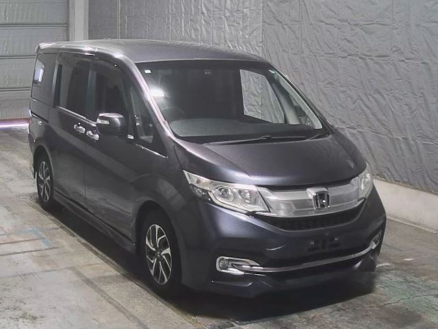 HONDA STEP WAGON 2016