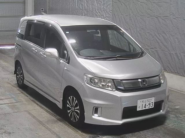 HONDA FREED 2014