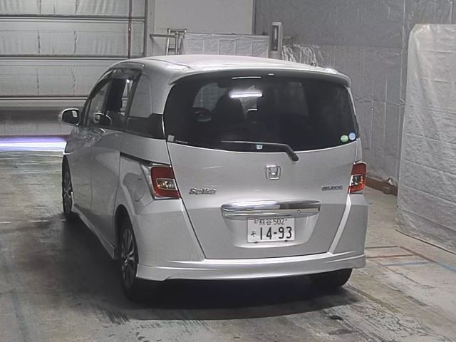 HONDA FREED 2014