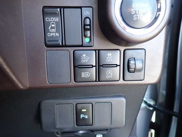 TOYOTA ROOMY 2020