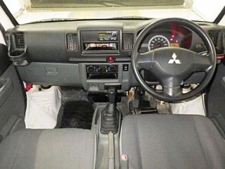 MITSUBISHI MINICAB VAN 2013
