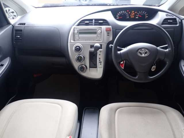 TOYOTA RACTIS 2010