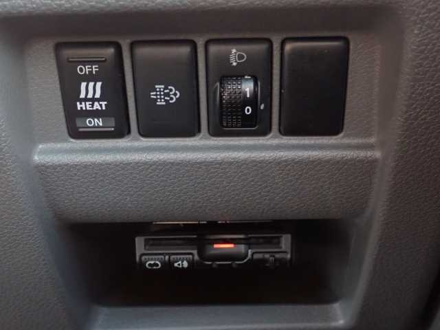 NISSAN CARAVAN VAN 2018