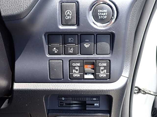 TOYOTA VOXY 2016