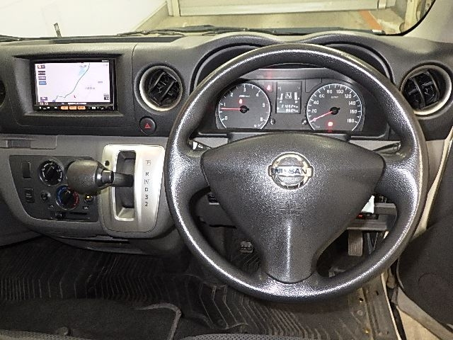 NISSAN CARAVAN VAN 2014