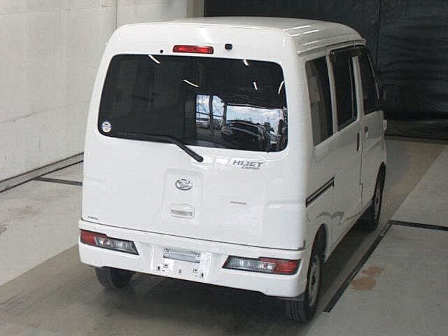 DAIHATSU HIJET VAN 2021