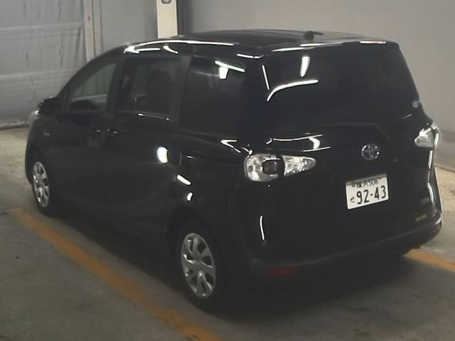 TOYOTA SIENTA 2017