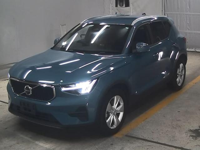 VOLVO XC40 2022