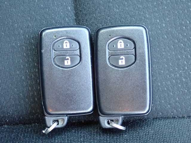 TOYOTA COROLLA FIELDER 2020