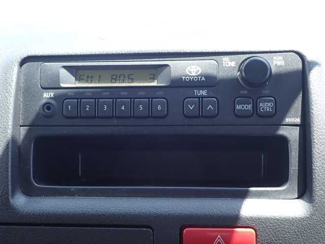 TOYOTA HIACE VAN 2016