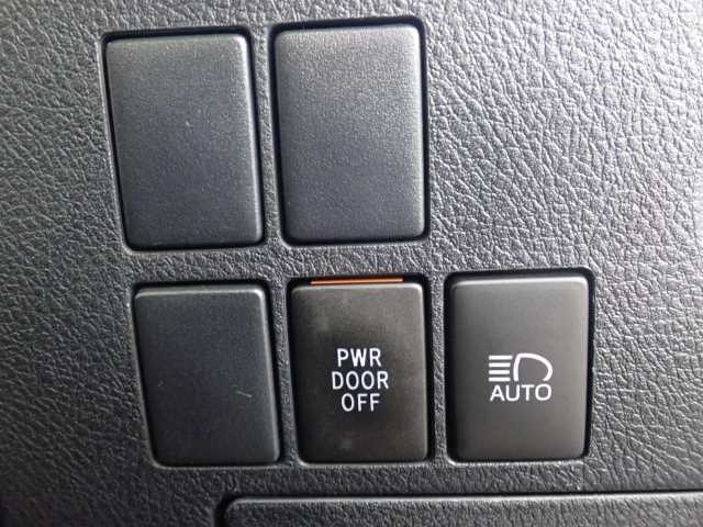 TOYOTA VELLFIRE 2020