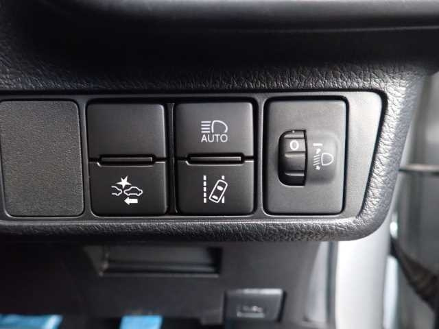 TOYOTA COROLLA FIELDER 2020