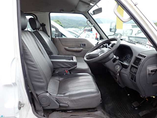 MAZDA BONGO VAN 2010