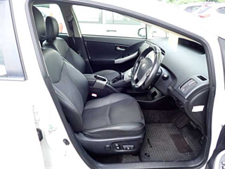 TOYOTA PRIUS 2012
