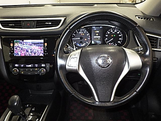 NISSAN X-TRAIL 2015