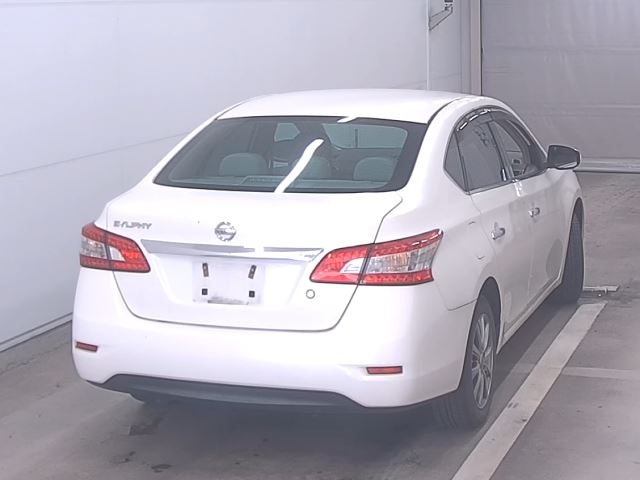 NISSAN SYLPHY 2012