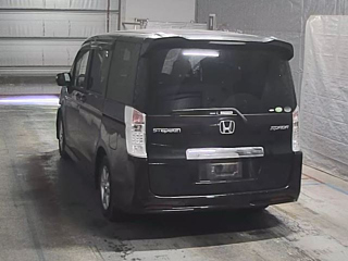 HONDA STEP WAGON 2011