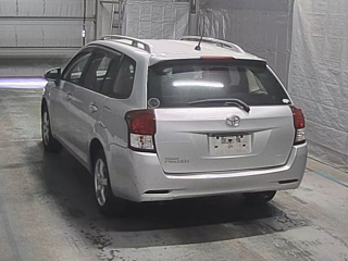 TOYOTA COROLLA FIELDER 2013