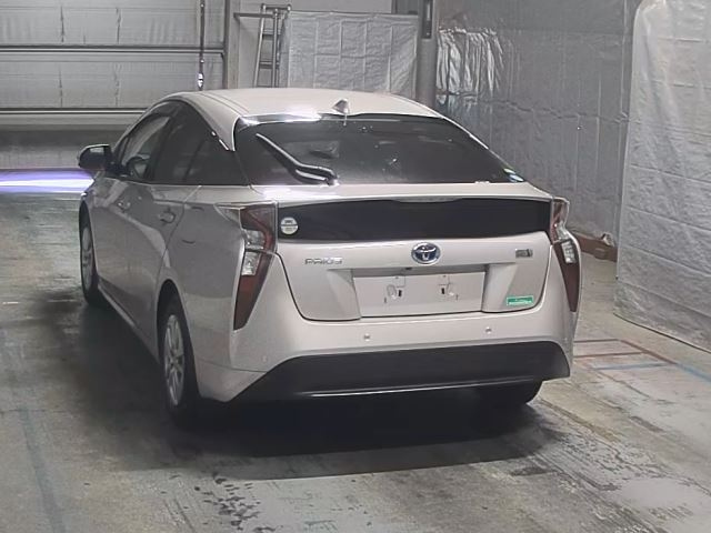 TOYOTA PRIUS 2018