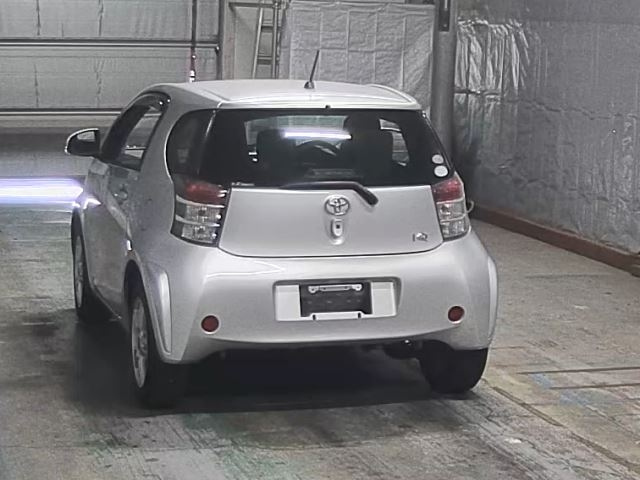 TOYOTA IQ 2008