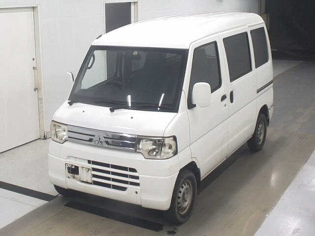 MITSUBISHI MINICAB VAN 2013