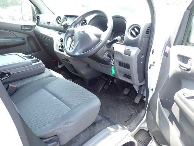 NISSAN CARAVAN VAN 2018