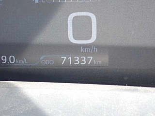 TOYOTA PRIUS 2021