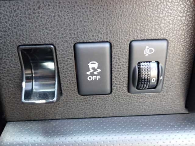 NISSAN WINGROAD 2016