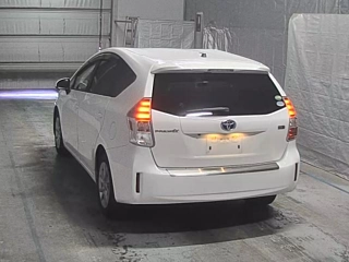 TOYOTA PRIUS ALPHA 2020
