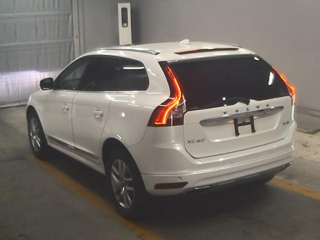 VOLVO XC60 2017