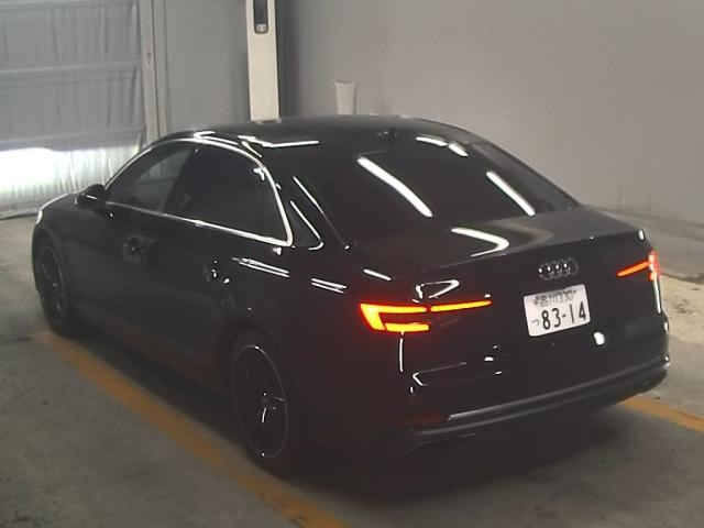 AUDI A4 2019