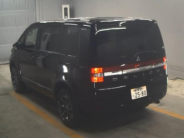 MITSUBISHI DELICA D5 2017